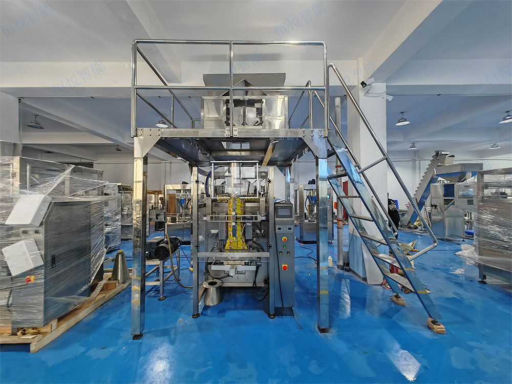 稱重式包裝機(jī).jpg 稱重式包裝機(jī).jpg