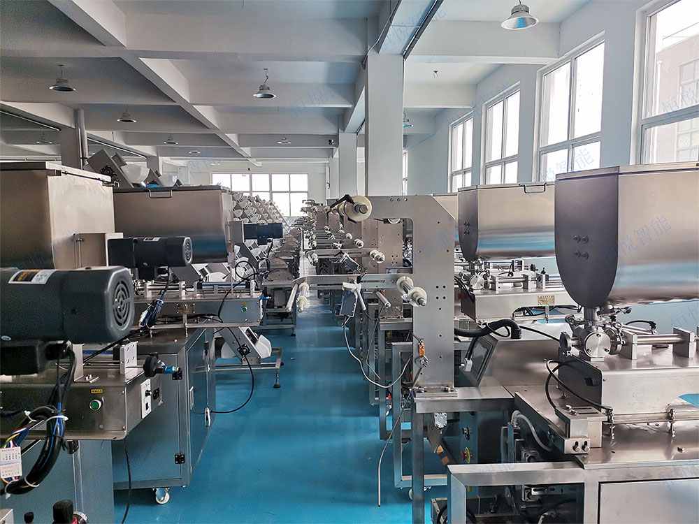 全自動醬料包裝機.jpg 全自動醬料包裝機.jpg