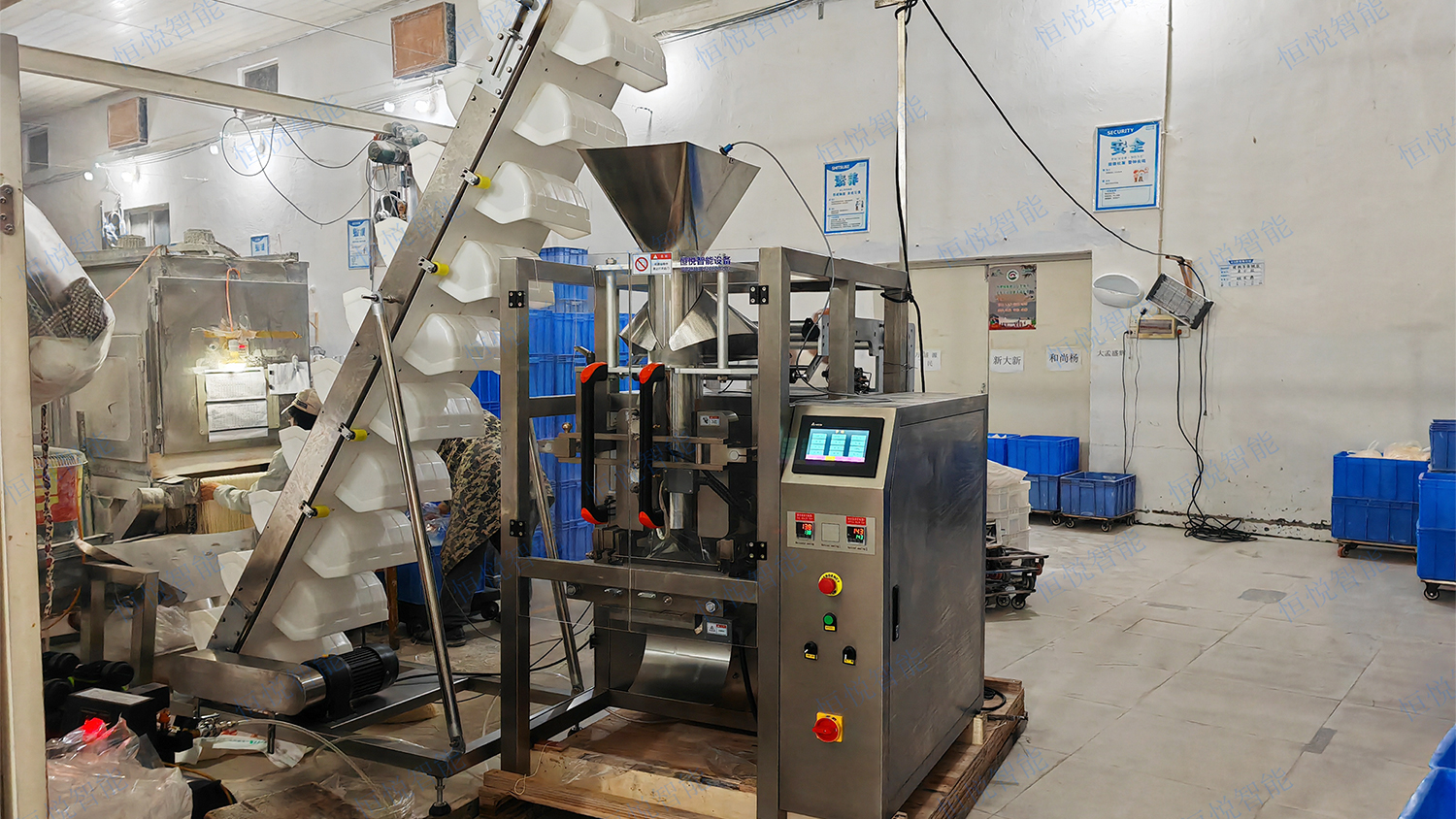 面條自動包裝機嚴格遵循衛(wèi)生標準