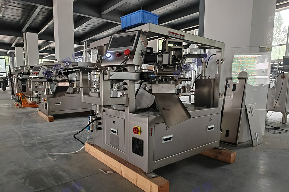 全自動給袋式包裝機整機設計符合GMP標準 全自動給袋式包裝機整機設計符合GMP標準