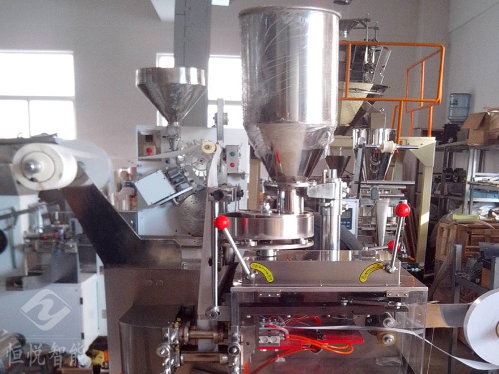 全自動袋泡茶包裝機(jī)滿足顆粒粉末的獨立小袋包裝